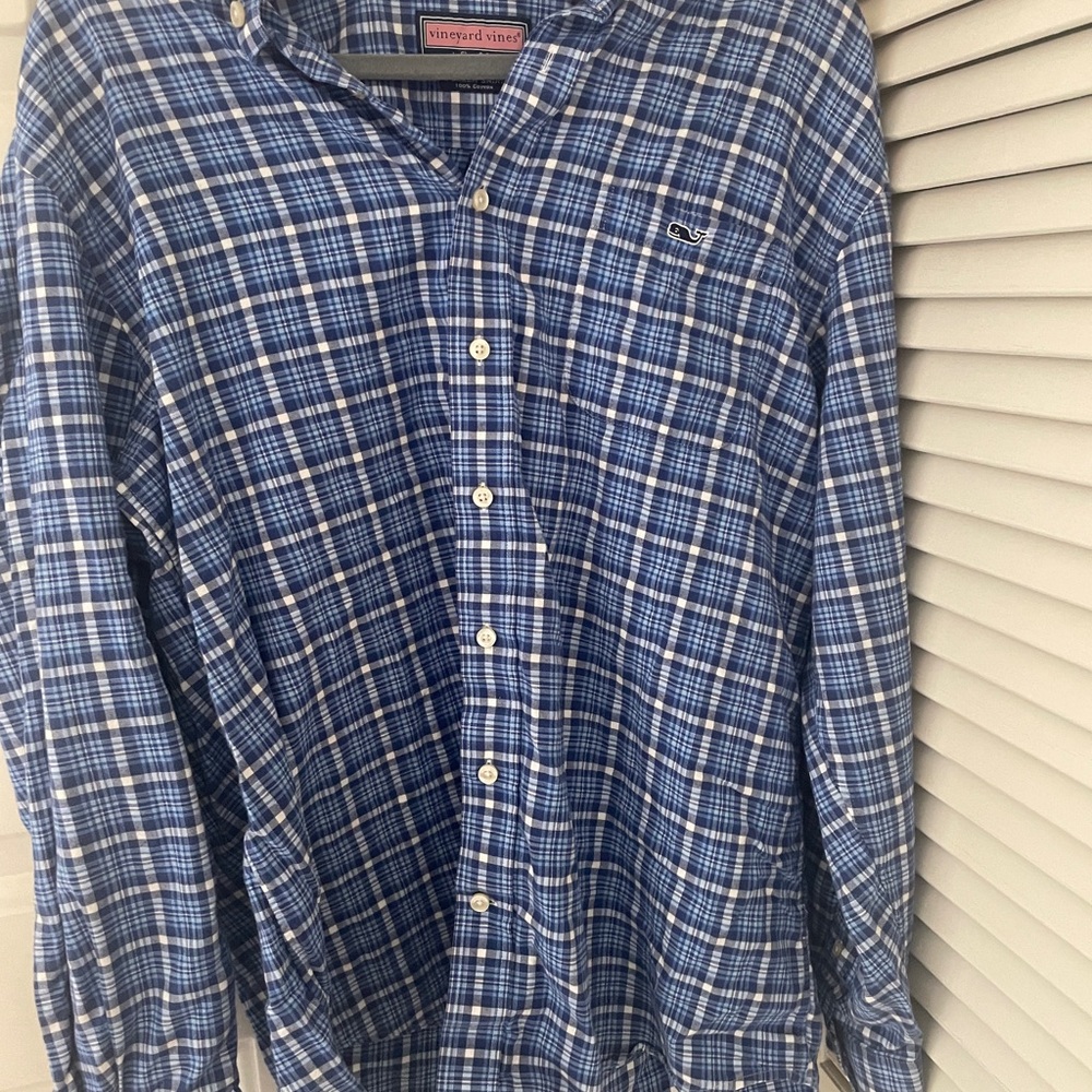 Vineyard Vines Men’s Butn Den Shirt by Shep & Ian. Slim Fit Tucker Shirt. Size L